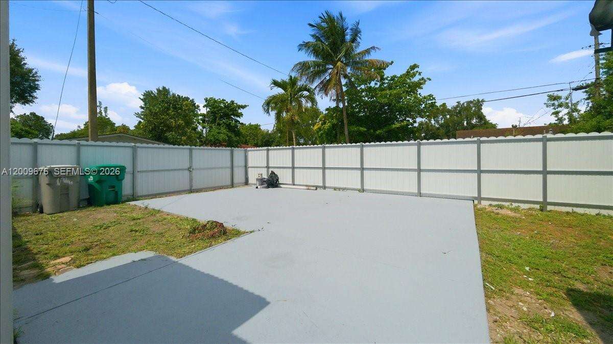 10200 21st Ct, Miami, FL 33147 - For Sale photo 16