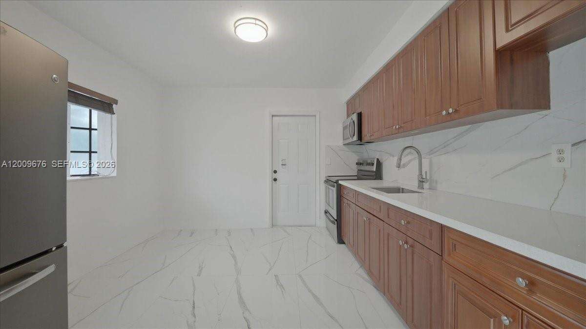 10200 21st Ct, Miami, FL 33147 - For Sale photo 8
