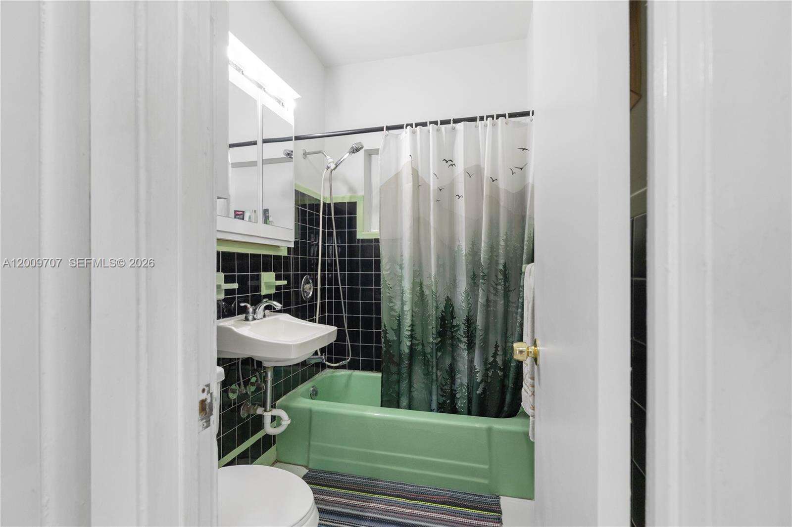 906 5th St, Hallandale Beach, FL 33009 | Picture 17