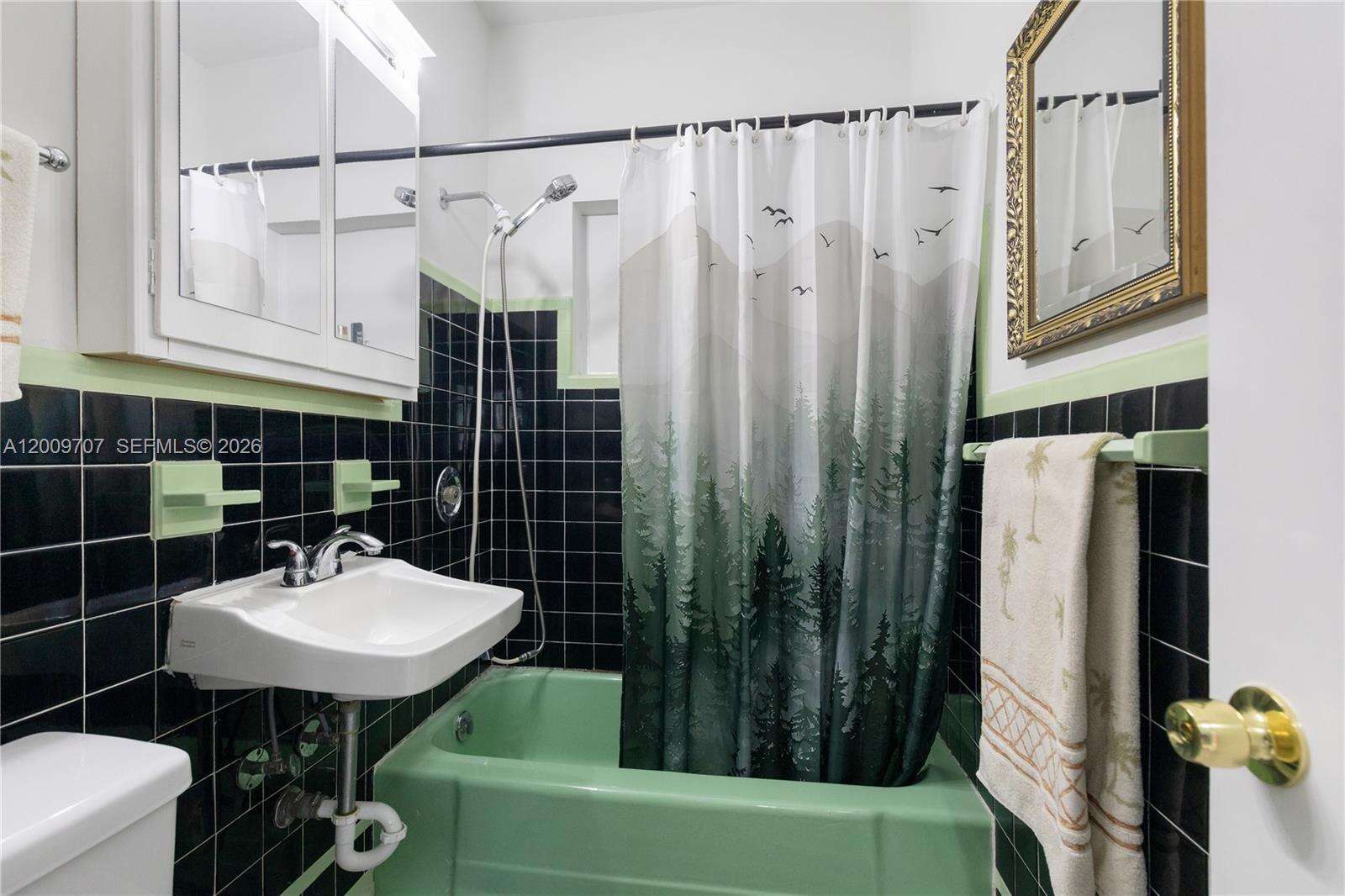 906 5th St, Hallandale Beach, FL 33009 | Picture 18