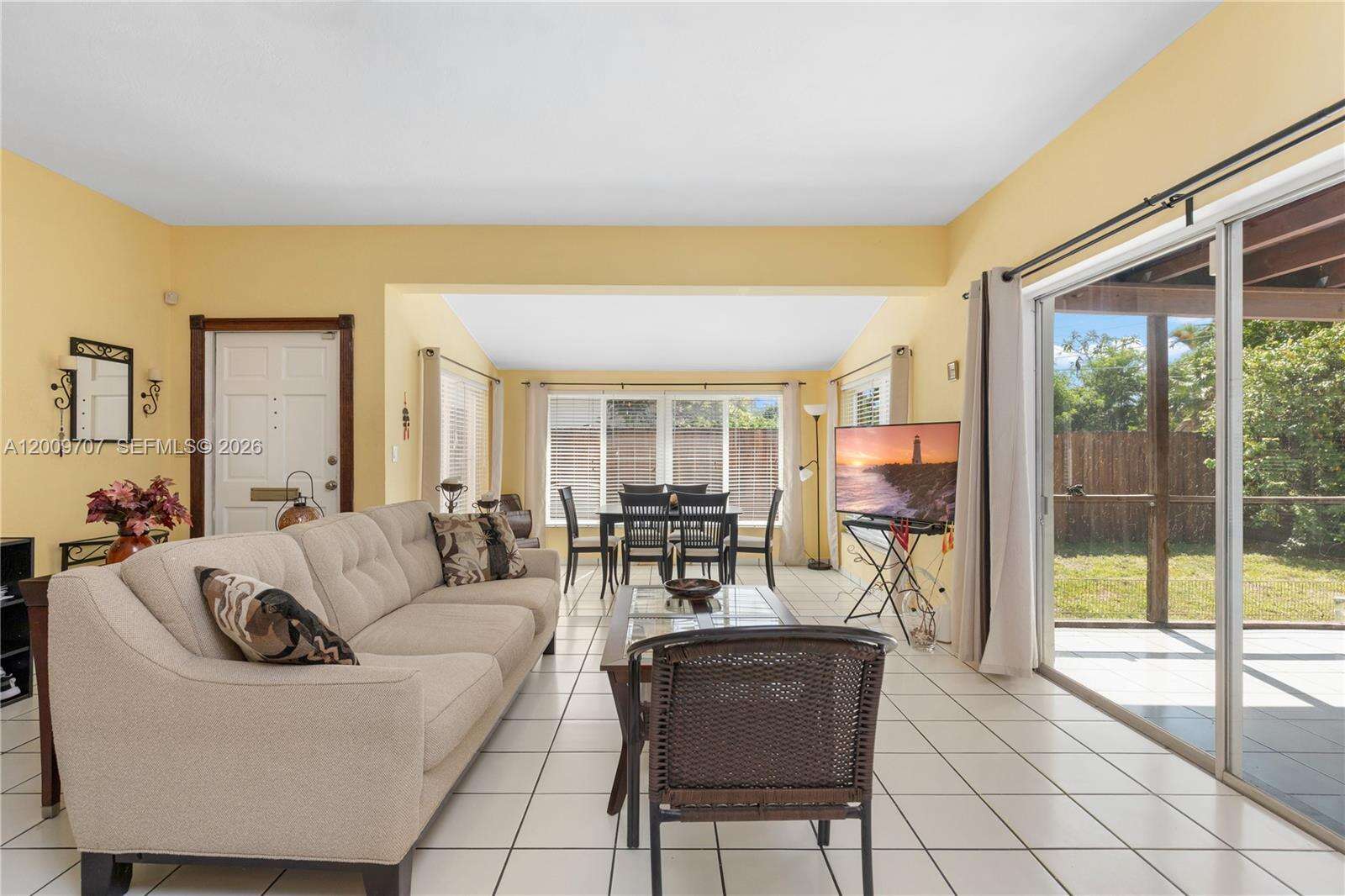 906 5th St, Hallandale Beach, FL 33009 | Picture 3
