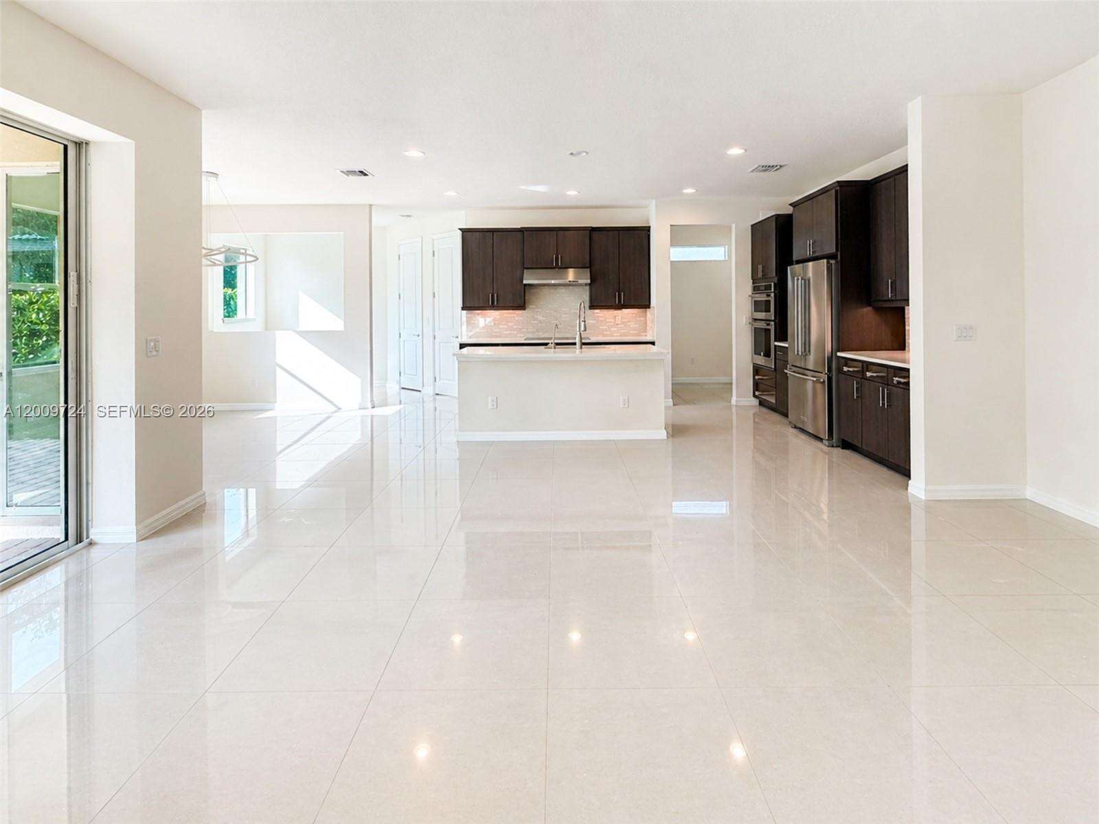 4352 Large Leaf Ln, Hollywood, FL 33021 - For Sale photo 4