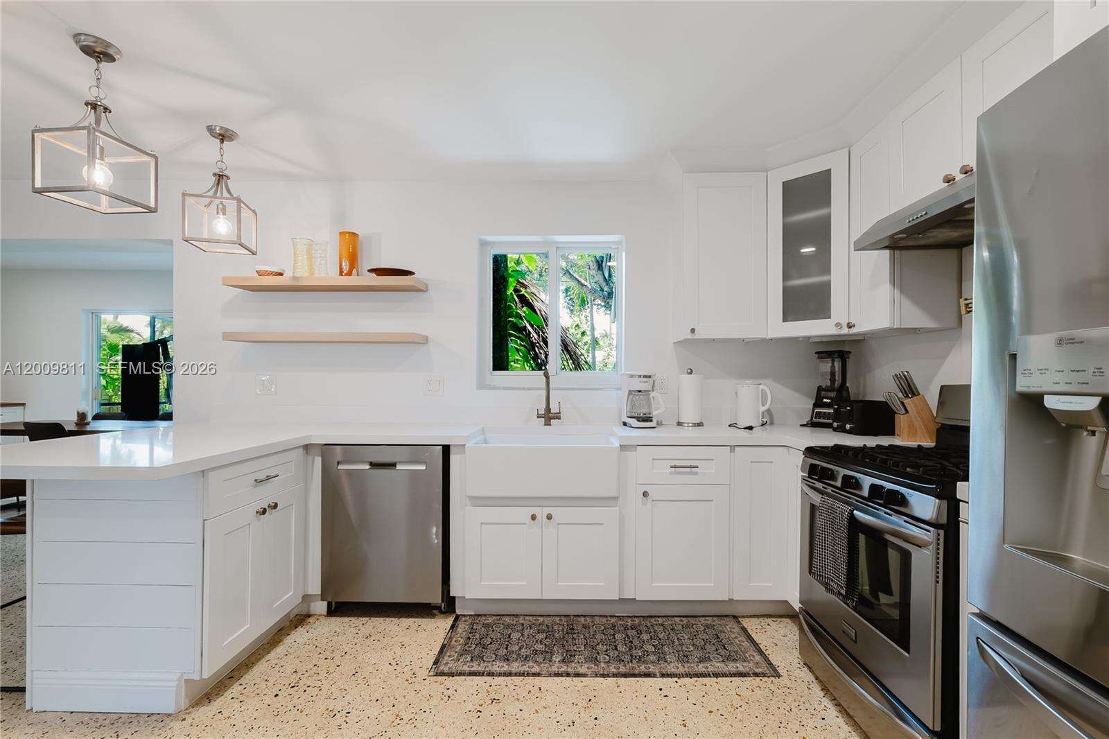 1106 13th Ct, Hollywood, FL 33019 - For Sale photo 7