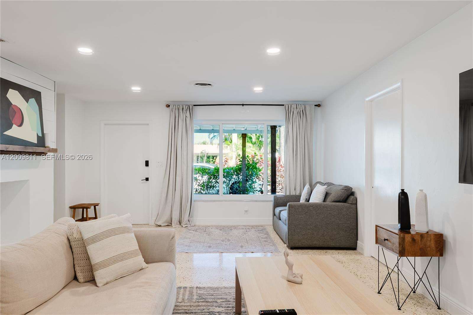 1106 13th Ct, Hollywood, FL 33019 - For Sale photo 10