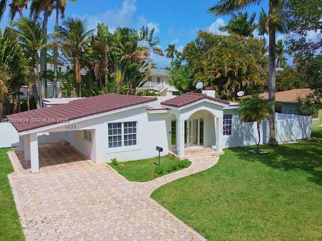 1435 Grant St, Hollywood, FL 33020 | Picture 2