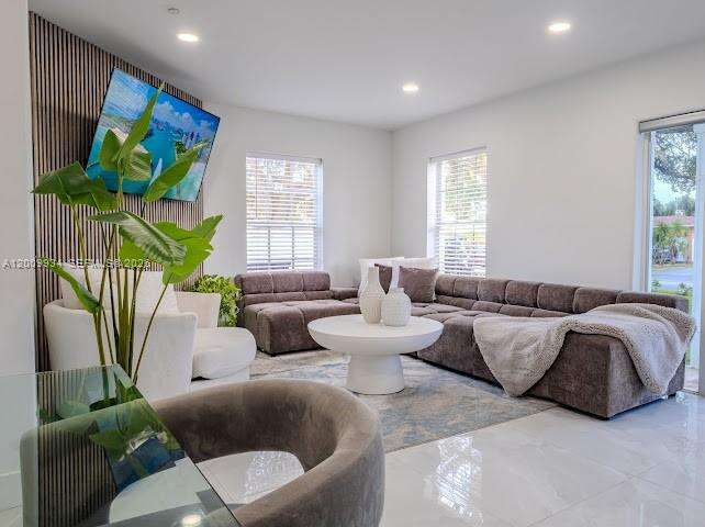 1435 Grant St, Hollywood, FL 33020 | Picture 6