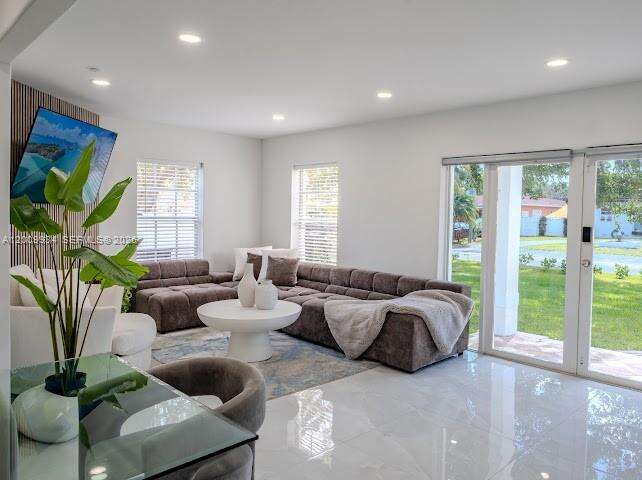 1435 Grant St, Hollywood, FL 33020 | Picture 7