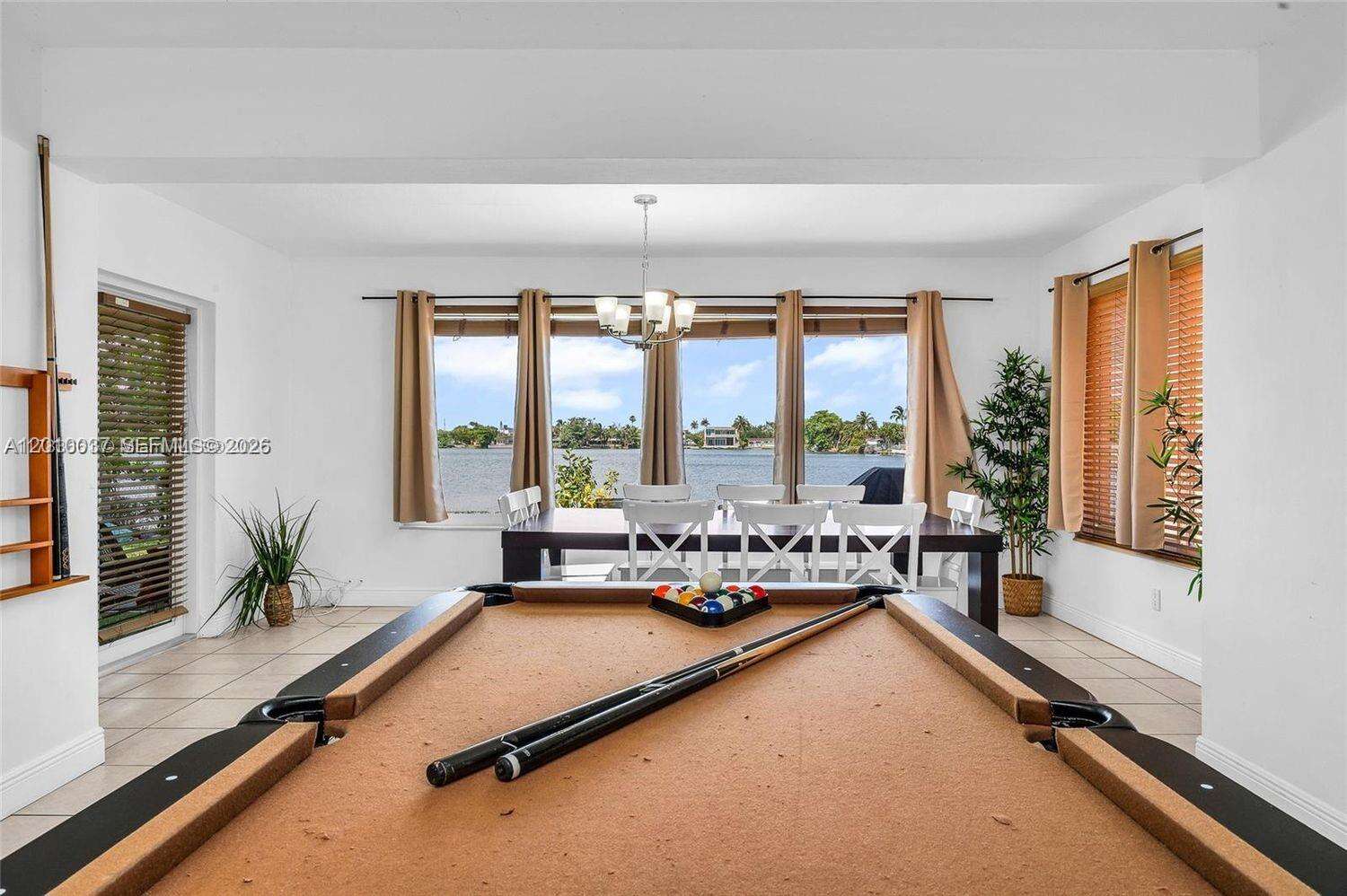 2501 209th Ter, Miami, FL 33180 | Picture 2