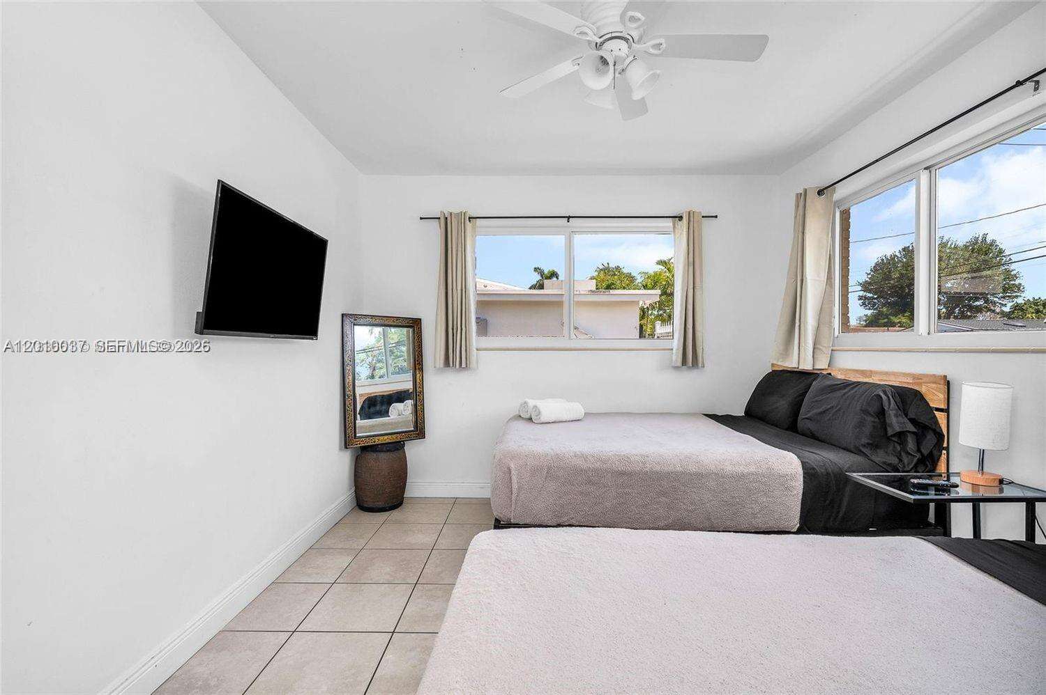 2501 209th Ter, Miami, FL 33180 | Picture 16