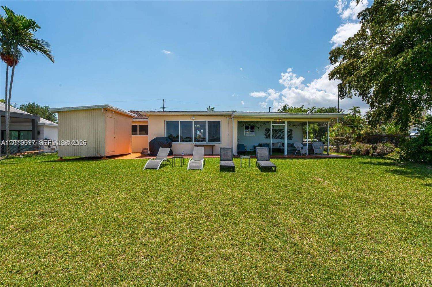 2501 209th Ter, Miami, FL 33180 | Picture 29