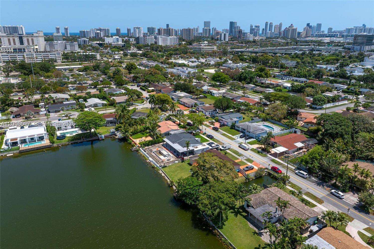 2501 209th Ter, Miami, FL 33180 | Picture 36