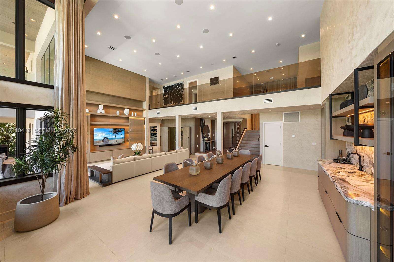 110 Holiday Dr, Hallandale Beach, FL 33009 | Picture 19