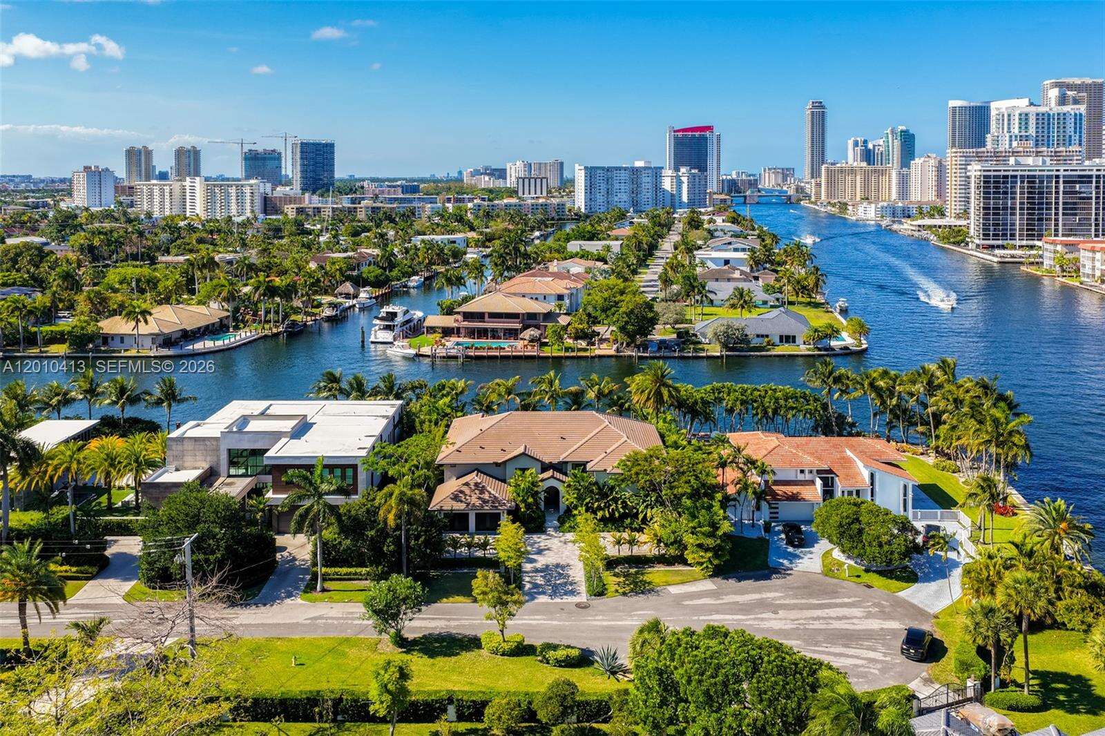 110 Holiday Dr, Hallandale Beach, FL 33009 | Picture 5