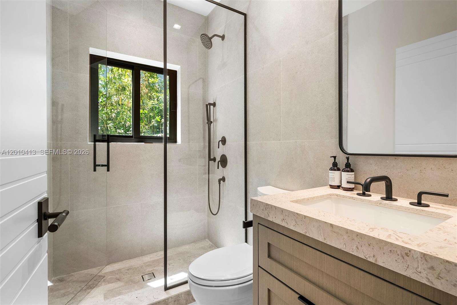 110 Holiday Dr, Hallandale Beach, FL 33009 | Picture 68