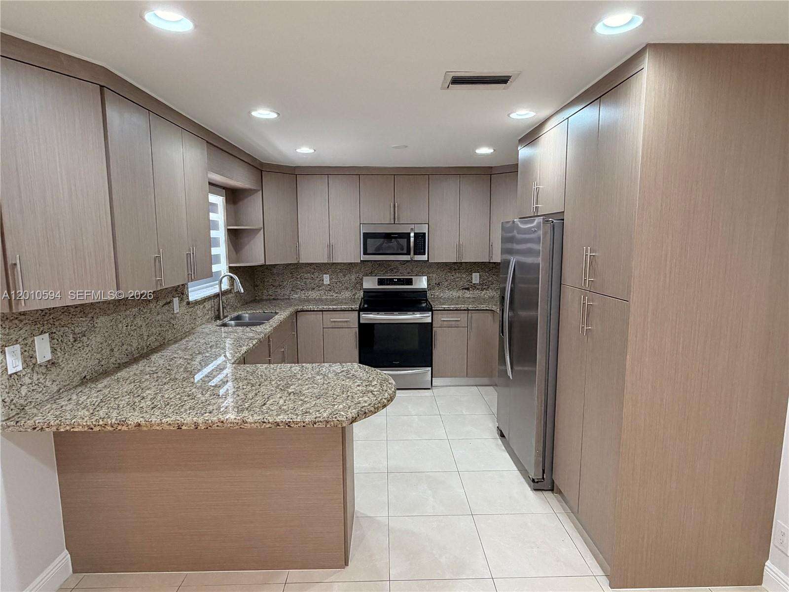 3011 74th Ave, Hollywood, FL 33024 - For Sale photo 8