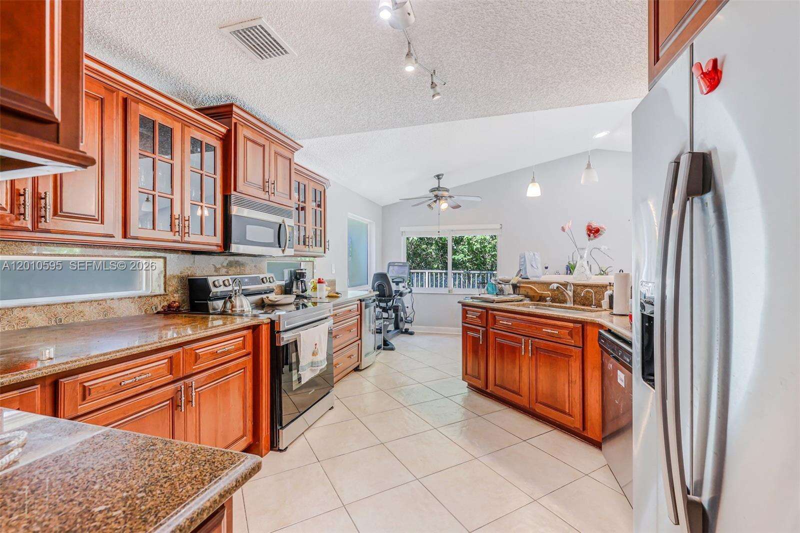 1065 Weeping Willow Way, Hollywood, FL 33019 | Picture 31