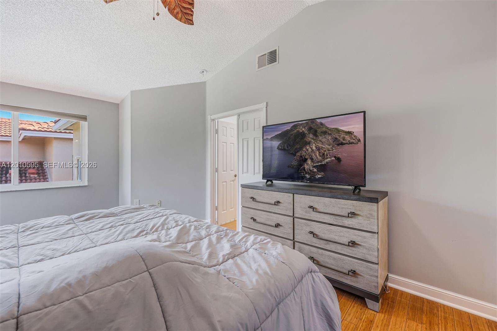 1065 Weeping Willow Way, Hollywood, FL 33019 | Picture 9