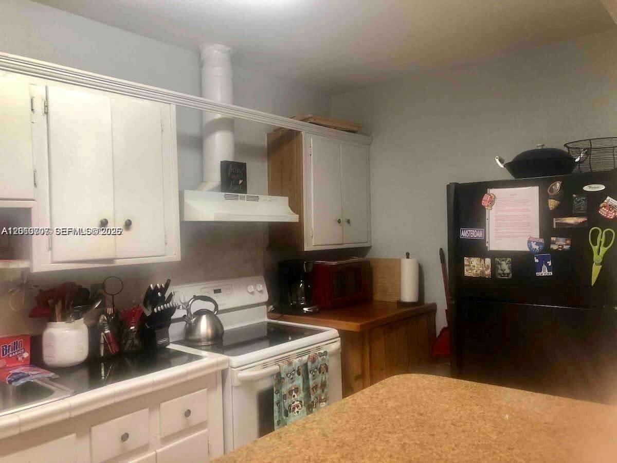 2411 Hayes St, Hollywood, FL 33020 | Picture 4