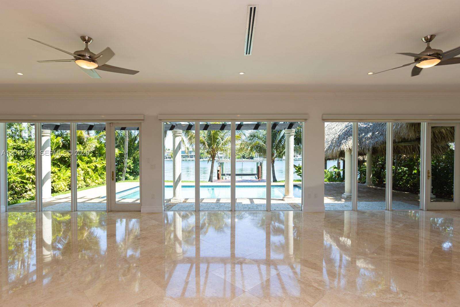 425 Shore Dr, Miami Beach, FL 33141 | Picture 2