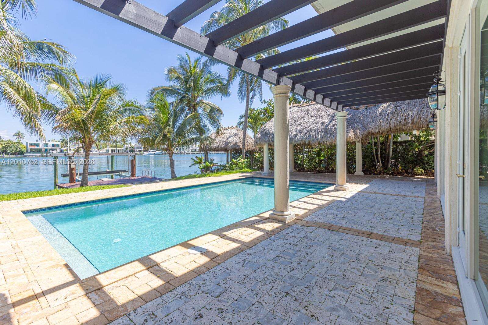 425 Shore Dr, Miami Beach, FL 33141 | Picture 12