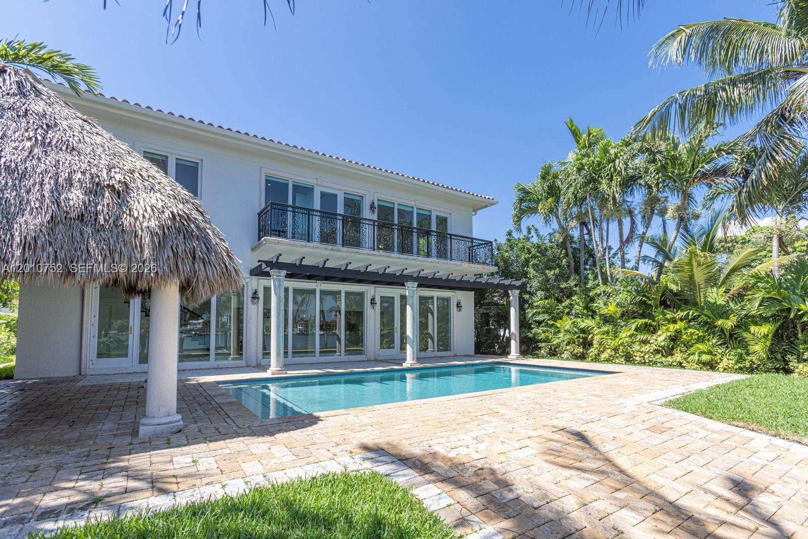 425 Shore Dr, Miami Beach, FL 33141 | Picture 14