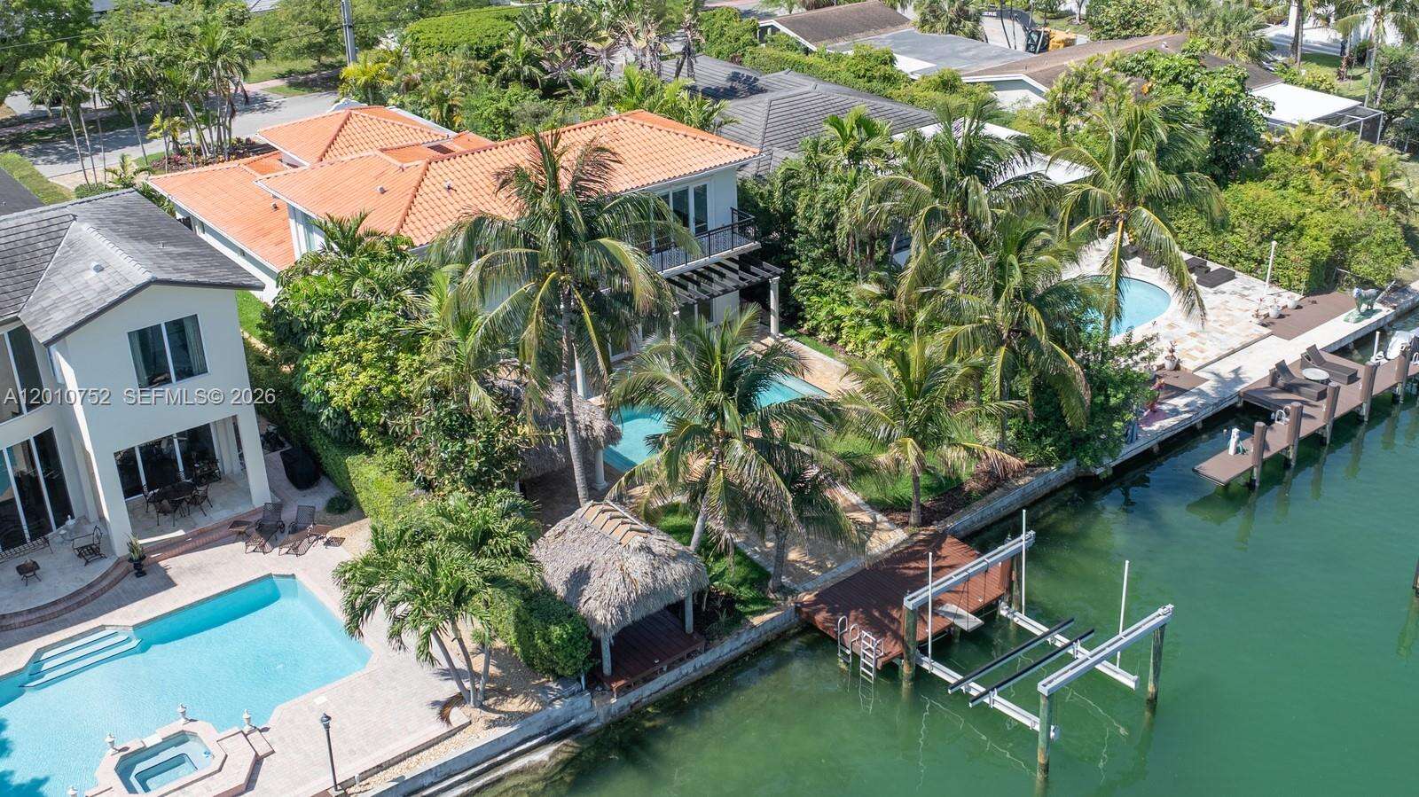 425 Shore Dr, Miami Beach, FL 33141 | Picture 18