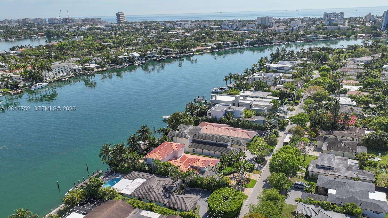 425 Shore Dr, Miami Beach, FL 33141 | Picture 26