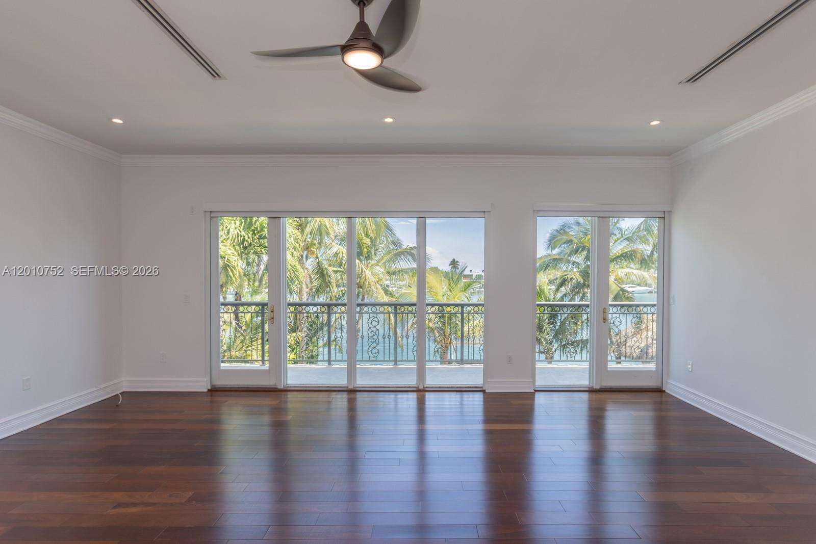 425 Shore Dr, Miami Beach, FL 33141 | Picture 8