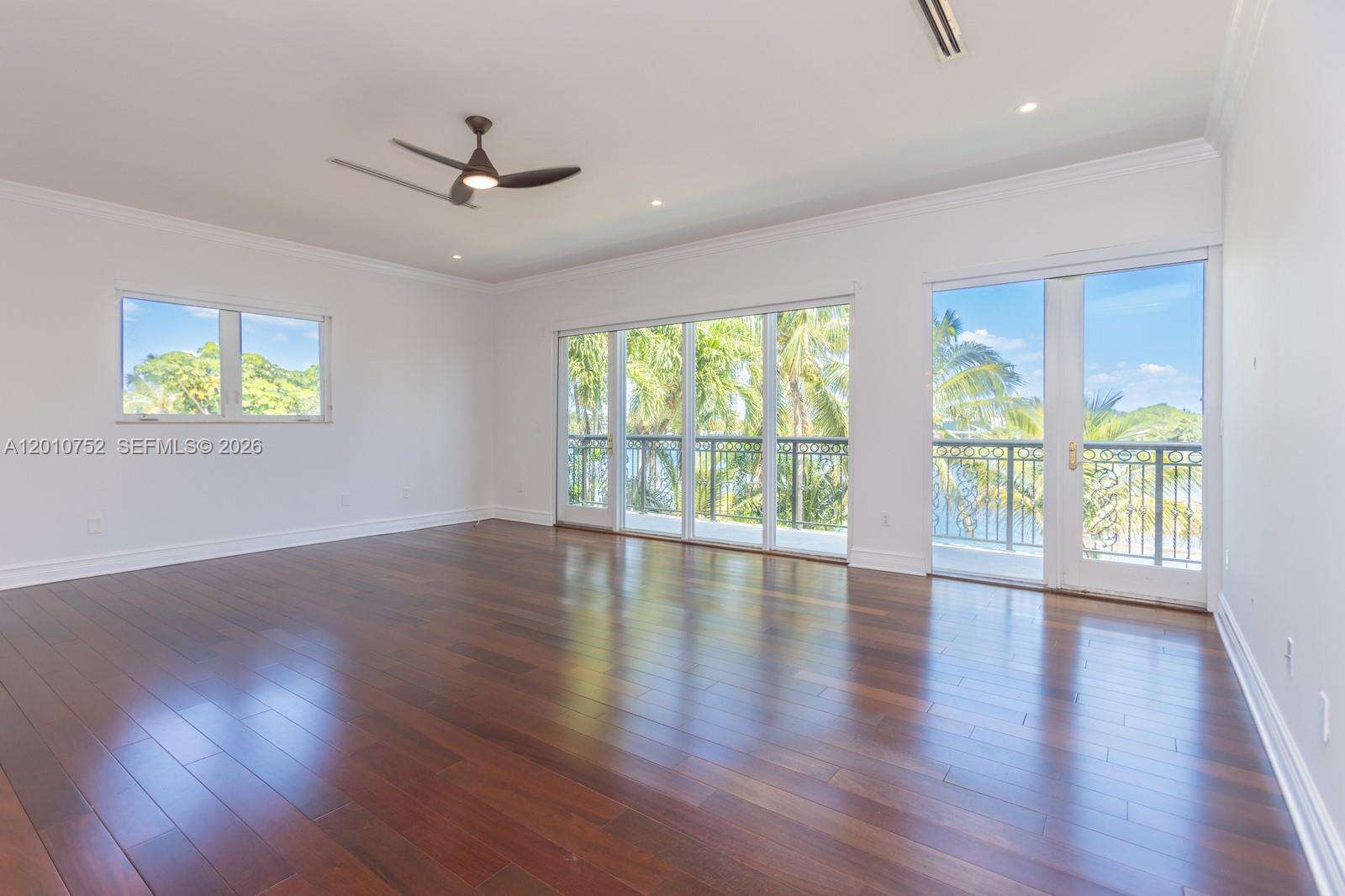 425 Shore Dr, Miami Beach, FL 33141 | Picture 9