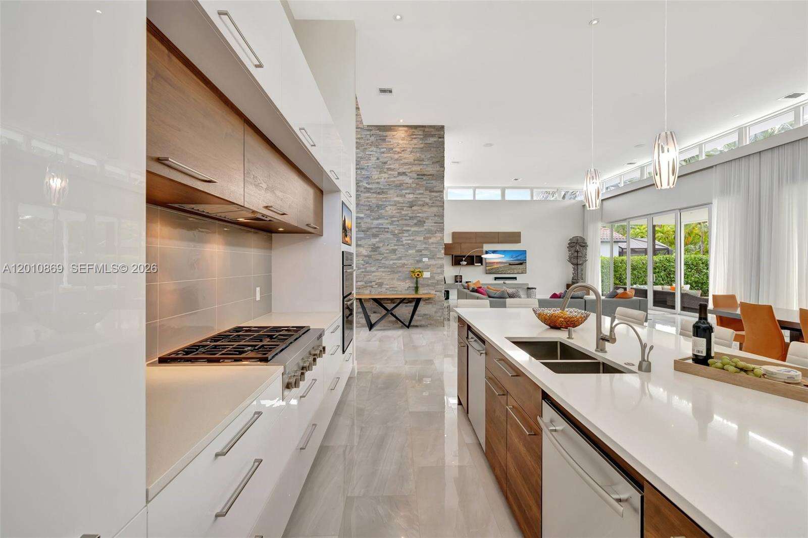 907 Diplomat Pkwy, Hallandale Beach, FL 33009 | Picture 15