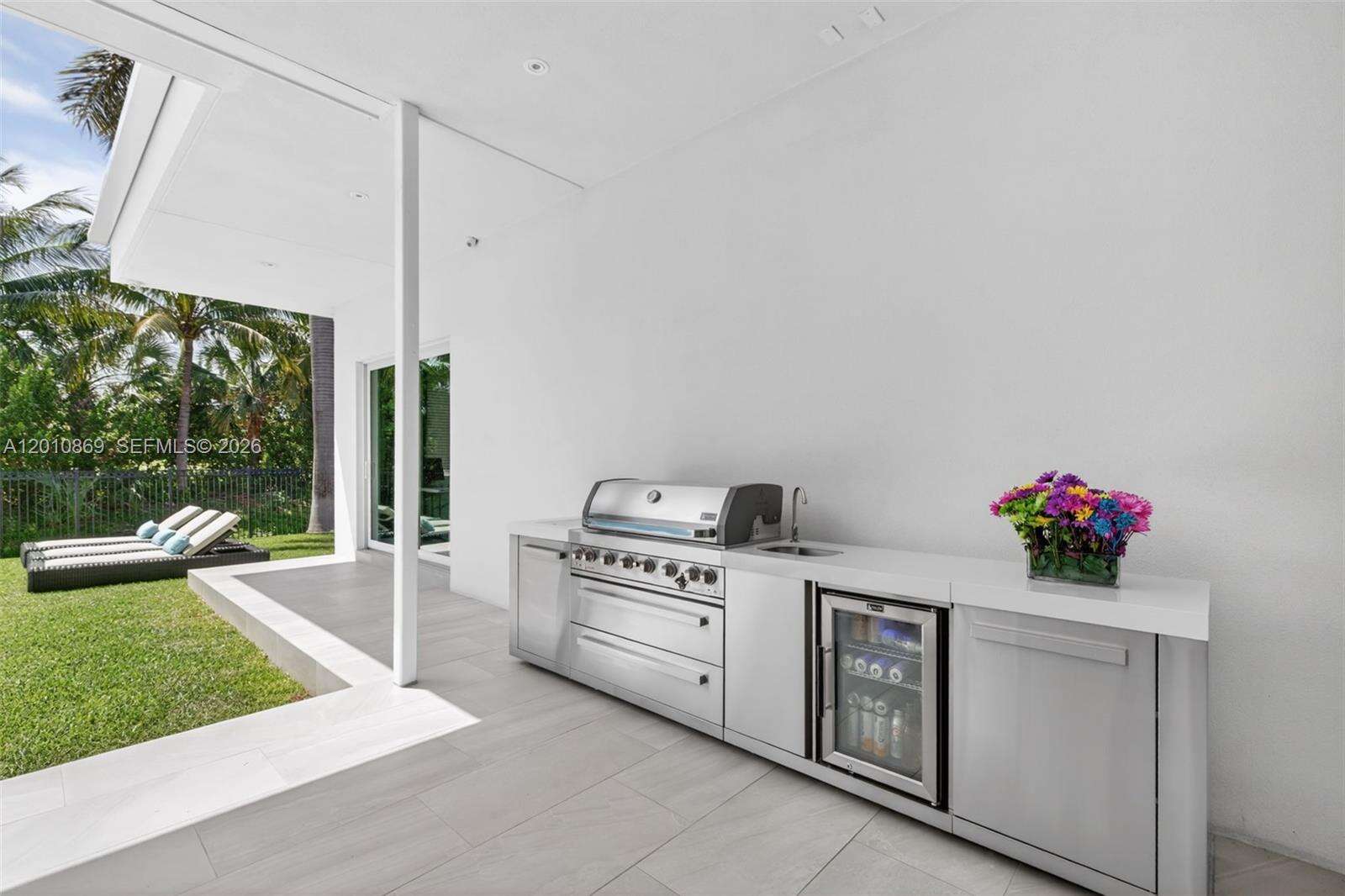 907 Diplomat Pkwy, Hallandale Beach, FL 33009 | Picture 42
