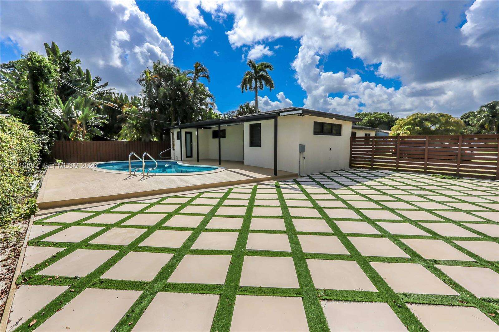 1620 Mckinley St, Hollywood, FL 33020 | Picture 25