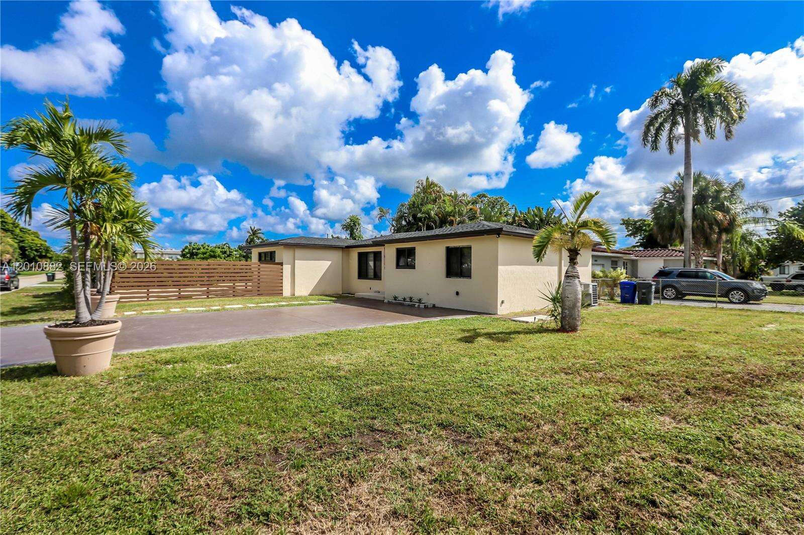1620 Mckinley St, Hollywood, FL 33020 | Picture 32