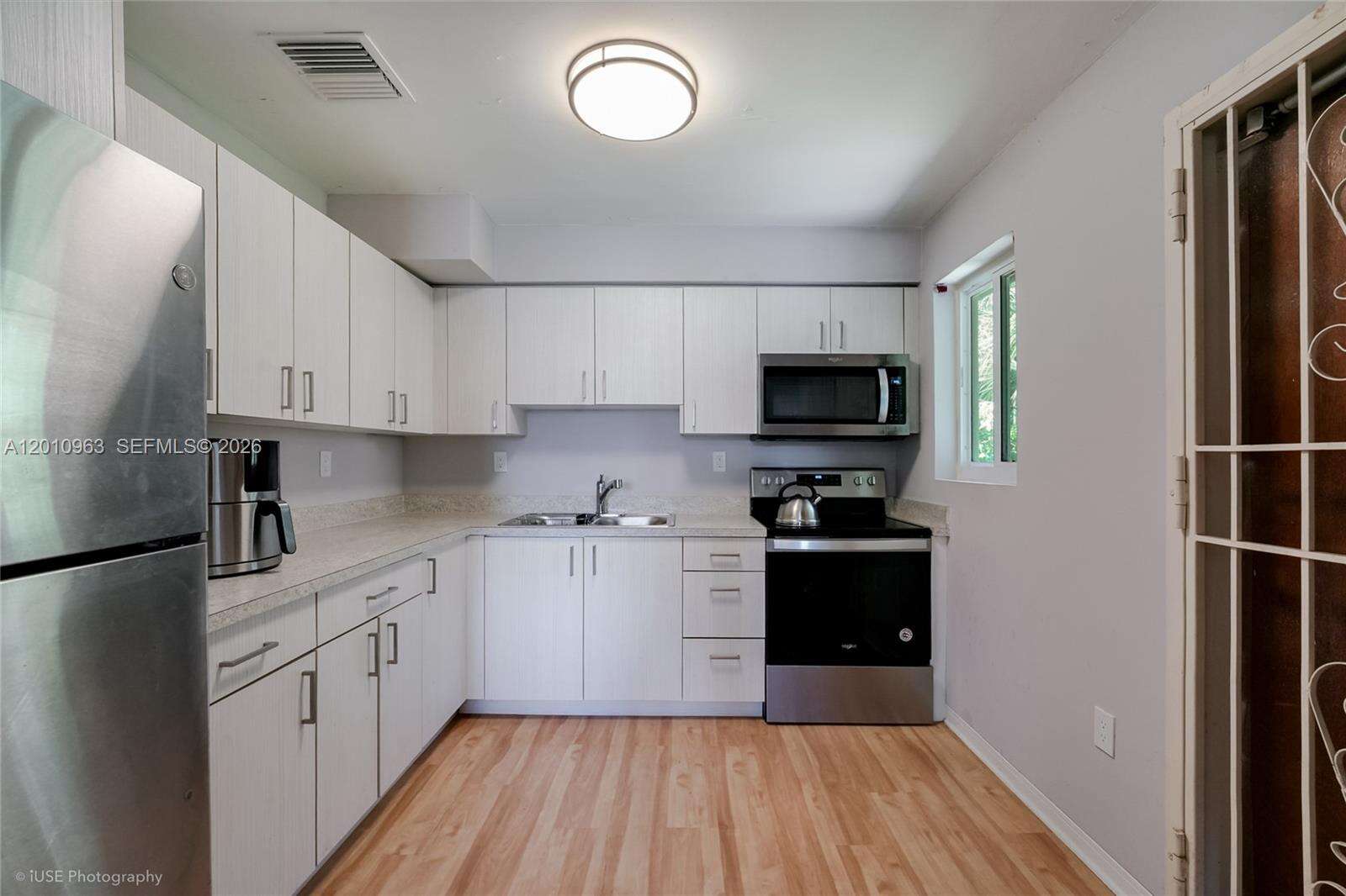 3278 Thomas Ave, Miami, FL 33133 | Picture 8