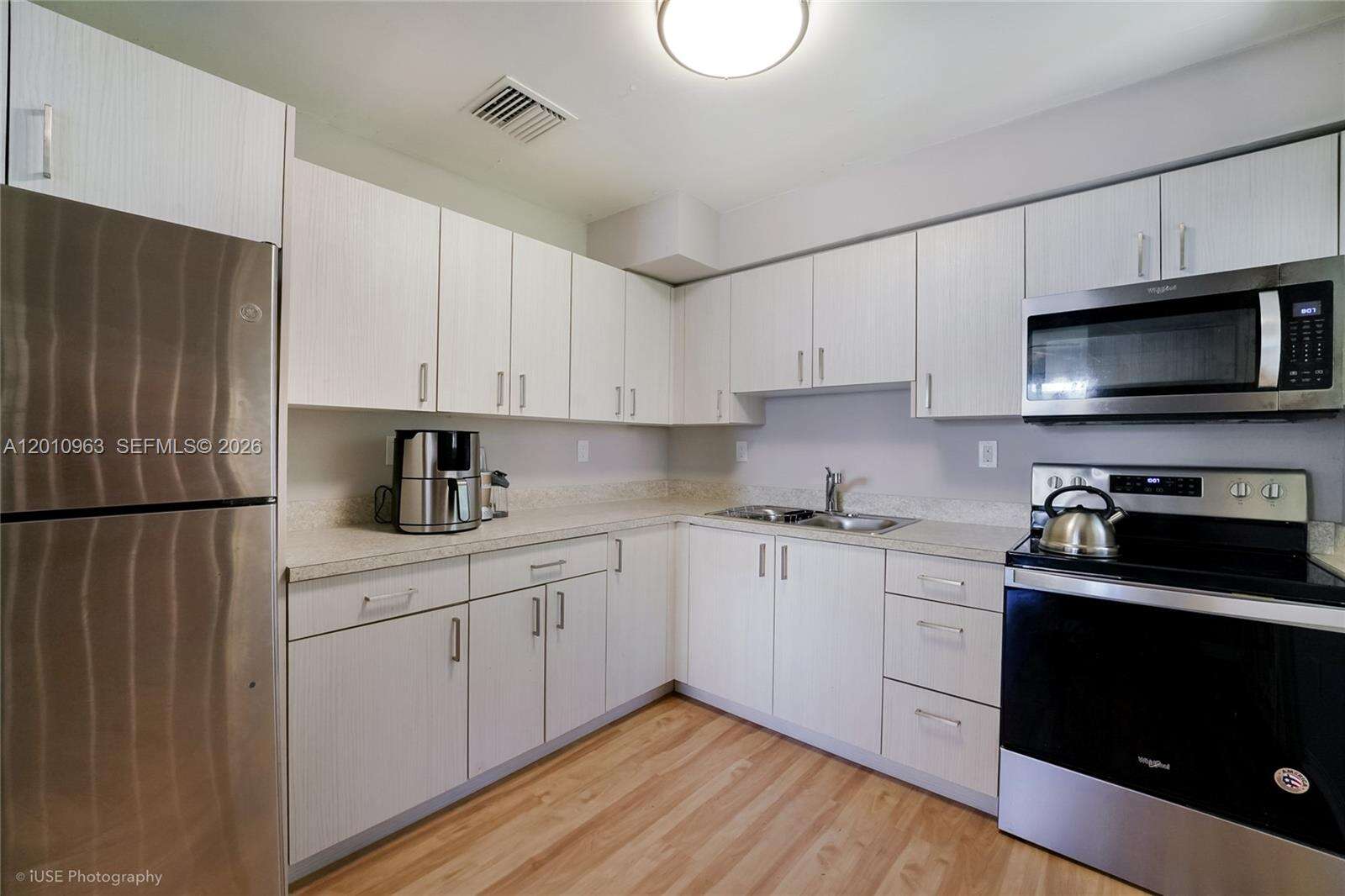 3278 Thomas Ave, Miami, FL 33133 | Picture 9