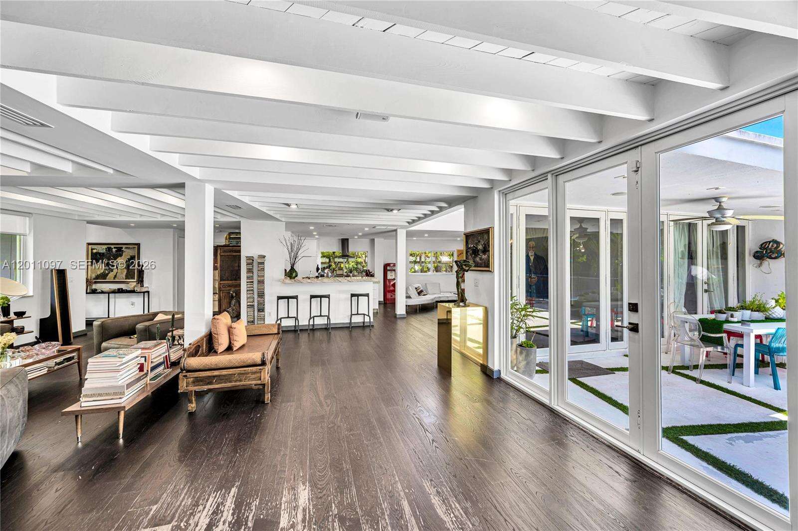 Miami Beach, FL 33140 - For Sale photo 15