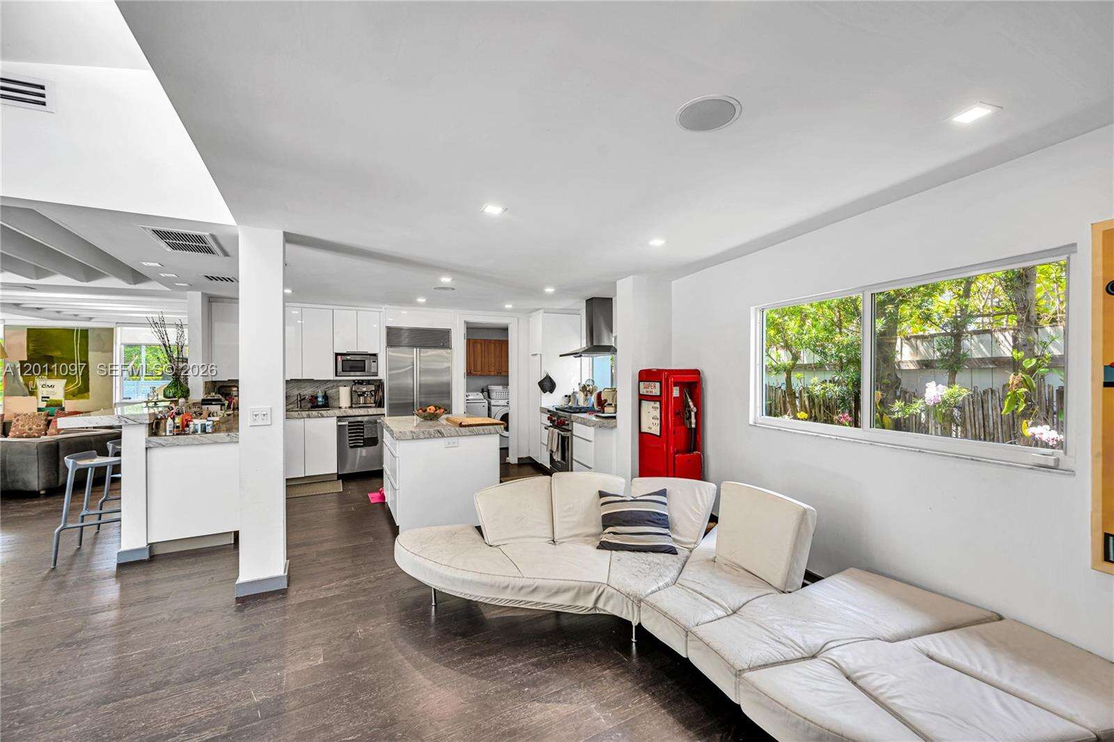 Miami Beach, FL 33140 - For Sale photo 19