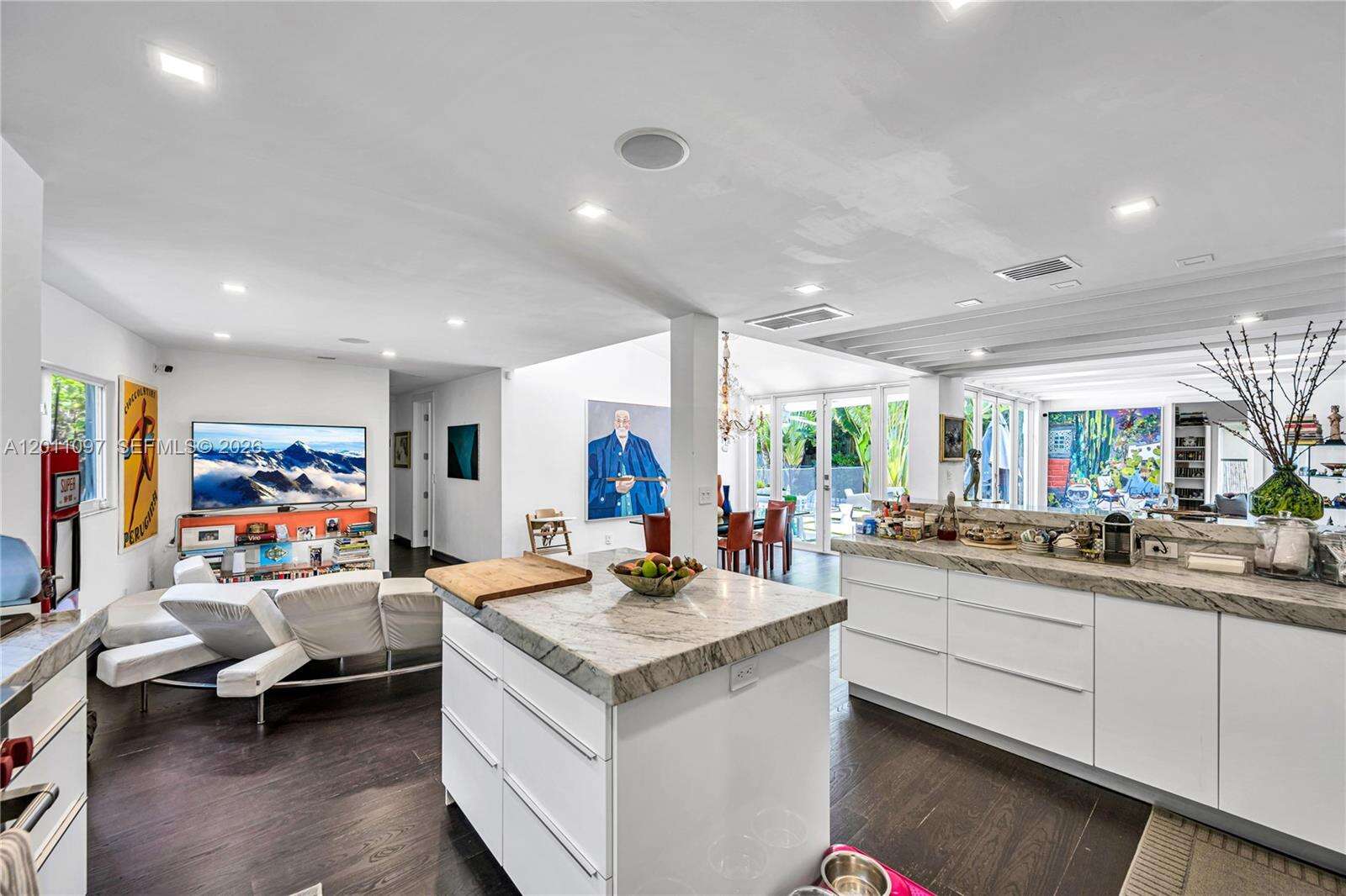 Miami Beach, FL 33140 - For Sale photo 32