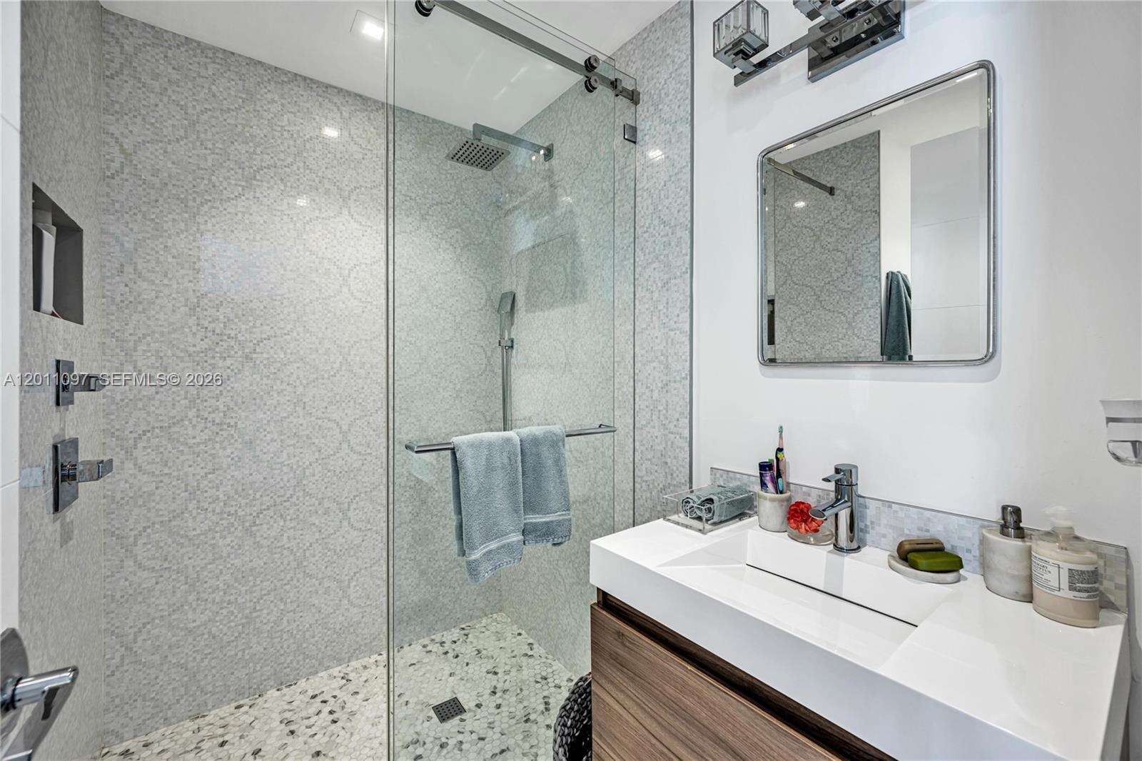 Miami Beach, FL 33140 - For Sale photo 37