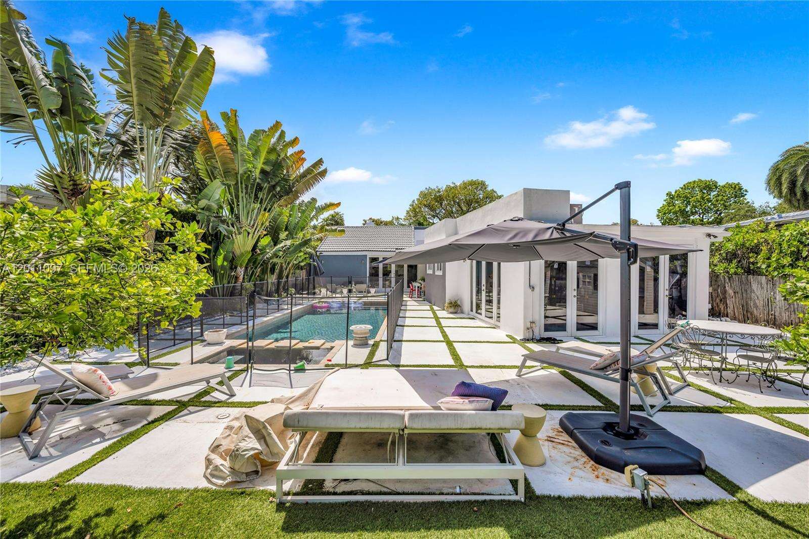 Miami Beach, FL 33140 - For Sale photo 5