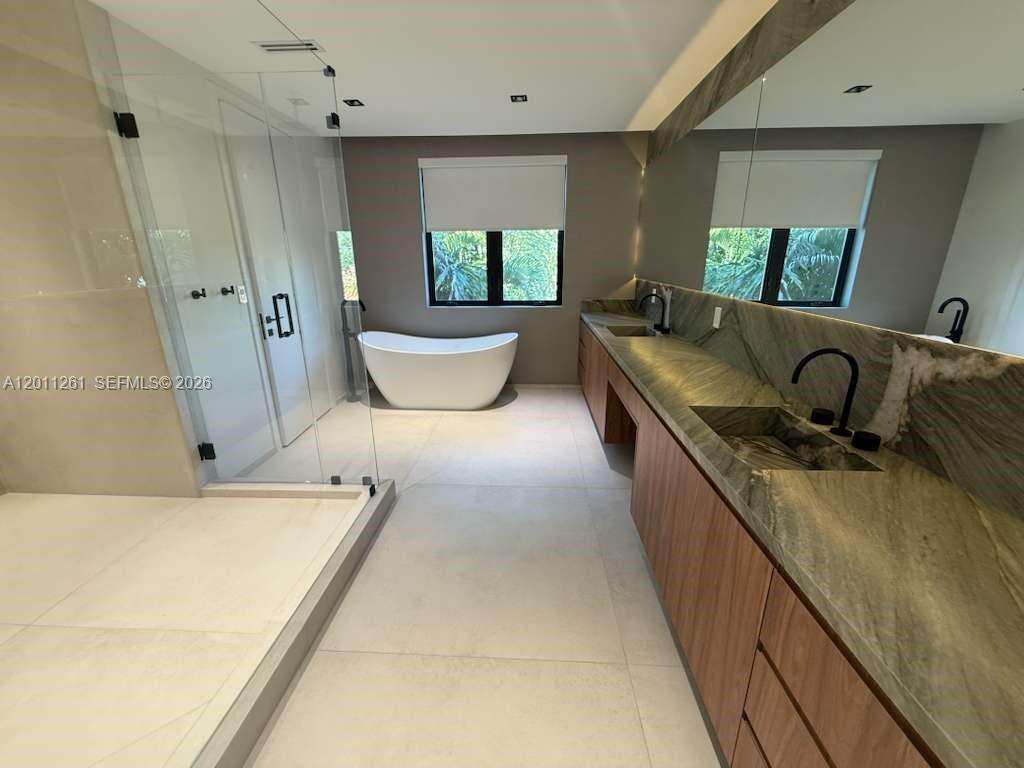 135 29th Rd, Miami, FL 33129 | Picture 33