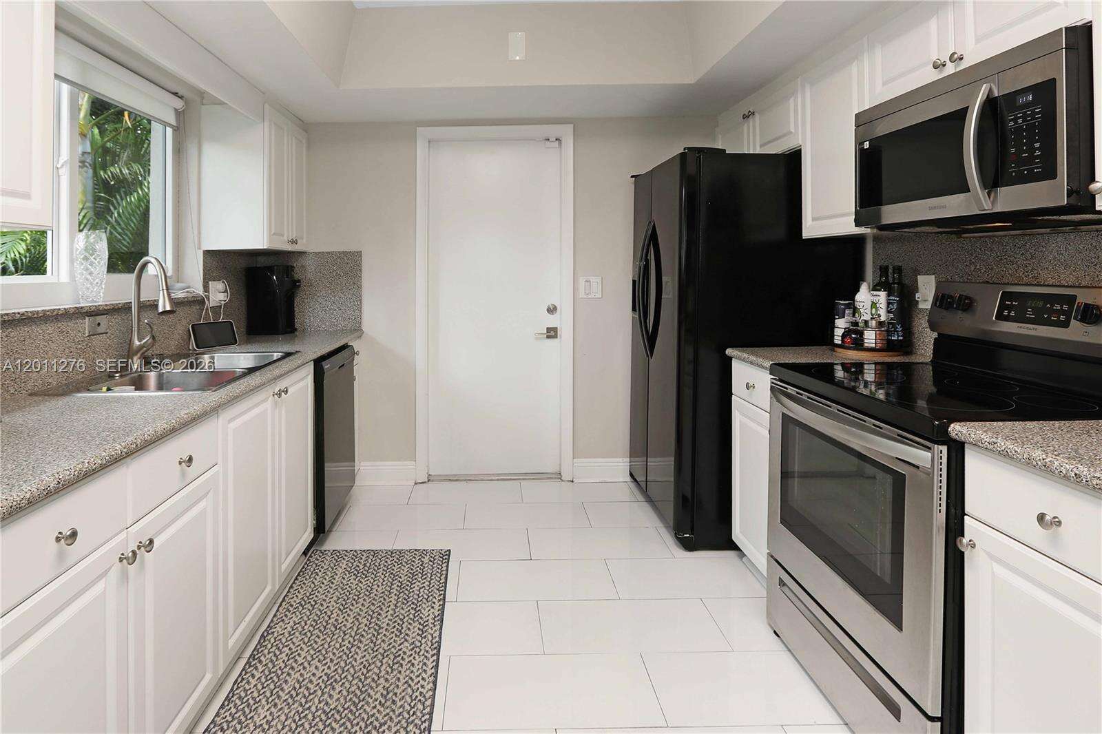 1333 Tyler St, Hollywood, FL 33019 | Picture 2