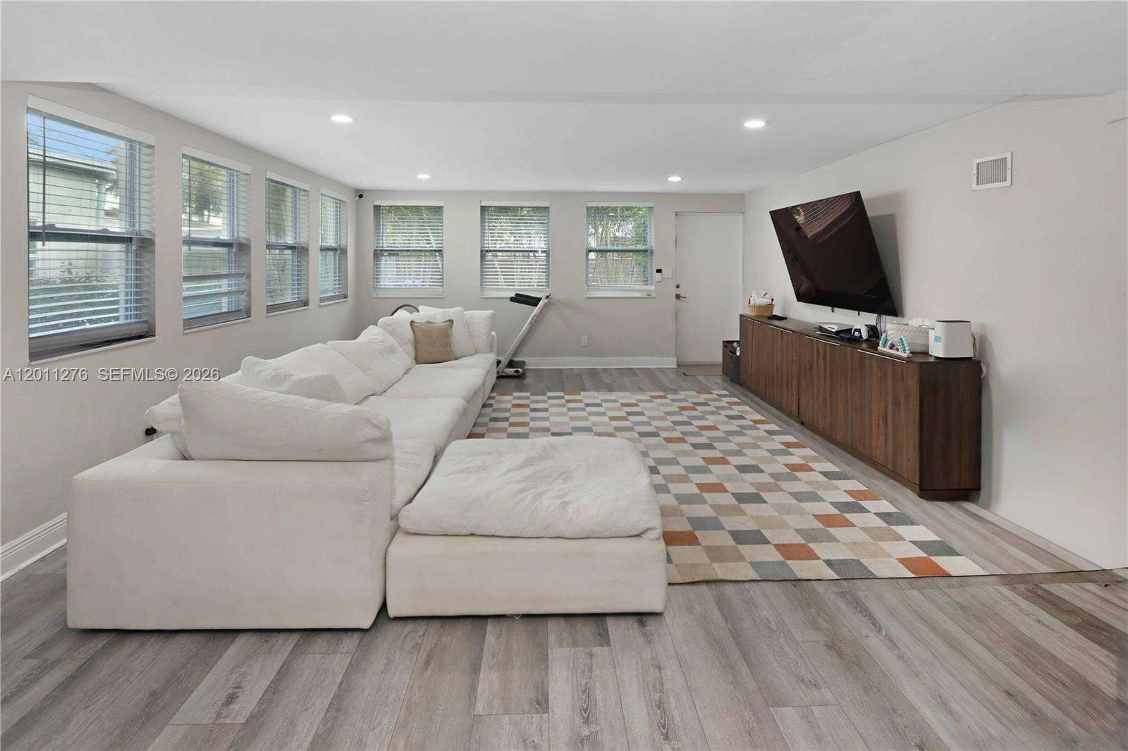 1333 Tyler St, Hollywood, FL 33019 | Picture 11