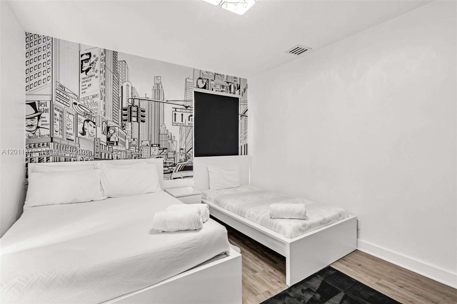 1020 8th St, Hallandale Beach, FL 33009 | Picture 23