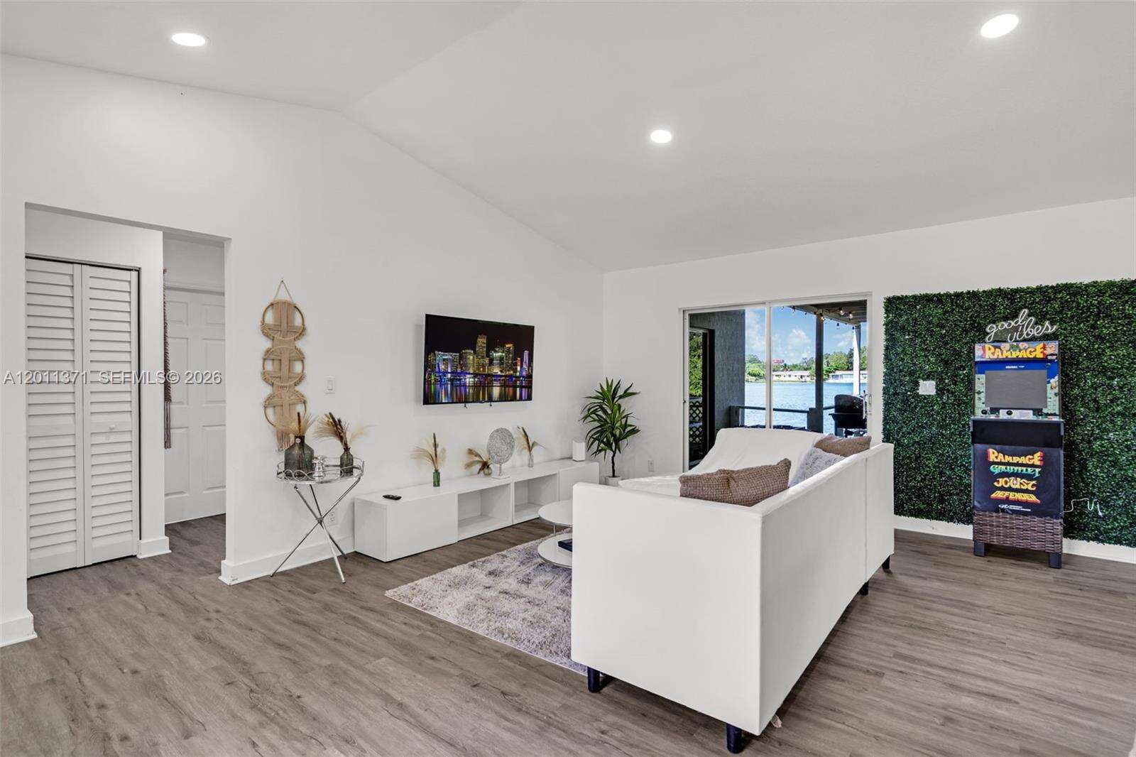 1020 8th St, Hallandale Beach, FL 33009 | Picture 35
