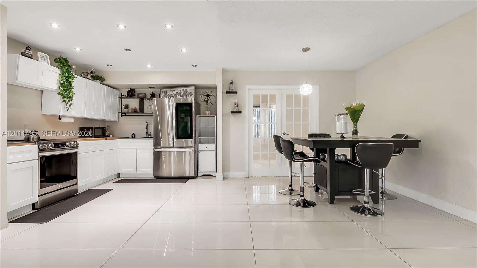 9511 8th St, Pembroke Pines, FL 33024 - For Sale photo 5