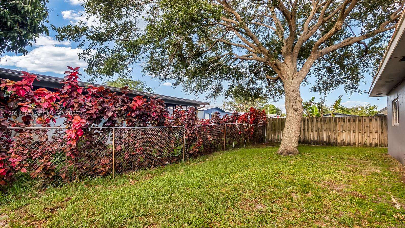 9511 8th St, Pembroke Pines, FL 33024 - For Sale photo 9