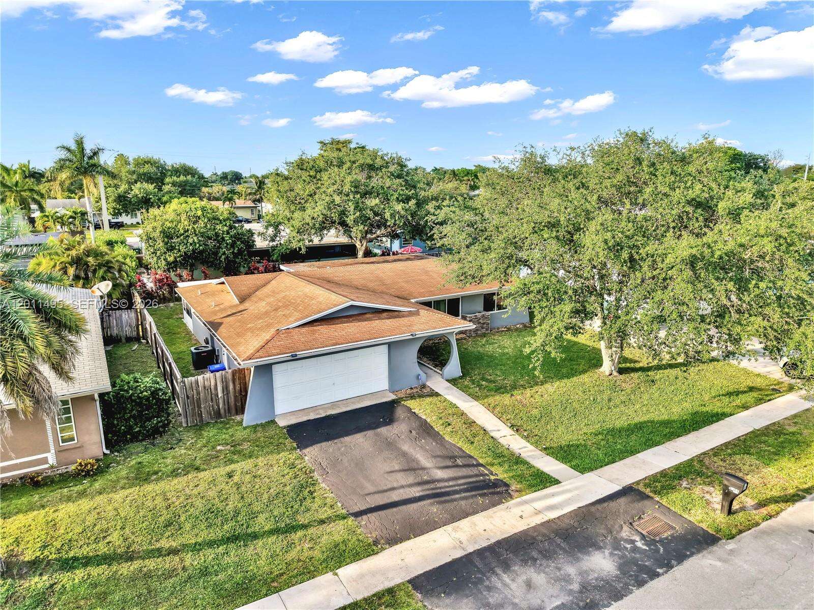 9511 8th St, Pembroke Pines, FL 33024 - For Sale photo 10