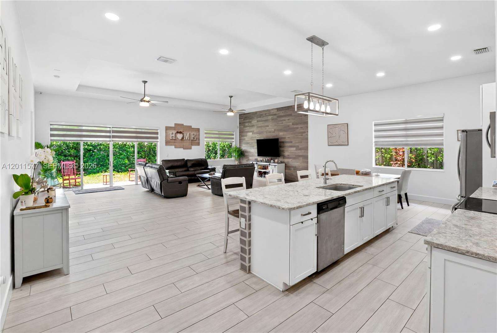 15012 177th Ter, Miami, FL 33187 - For Sale photo 2
