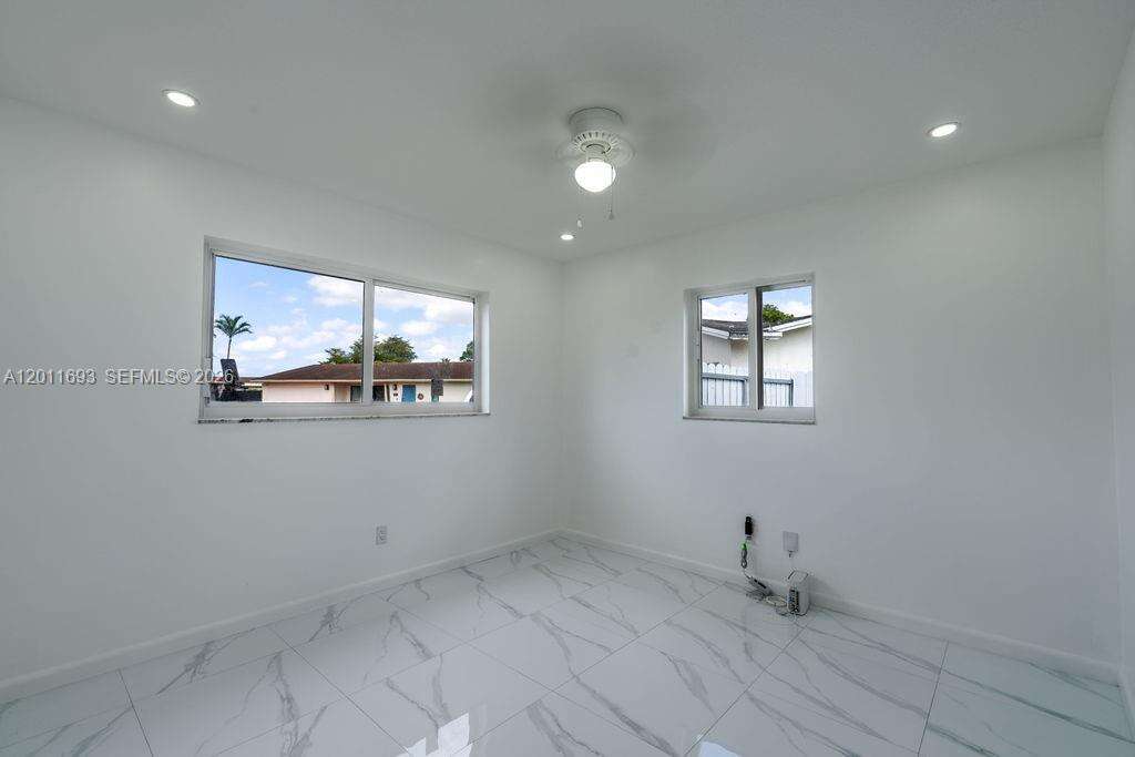 510 97th Ter, Pembroke Pines, FL 33024 - For Sale photo 23